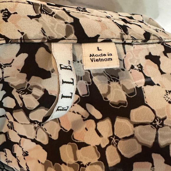 Elle White, Black, and Pink Floral Button Up Blouse, Large, Pre-owned - Picture 6 of 8